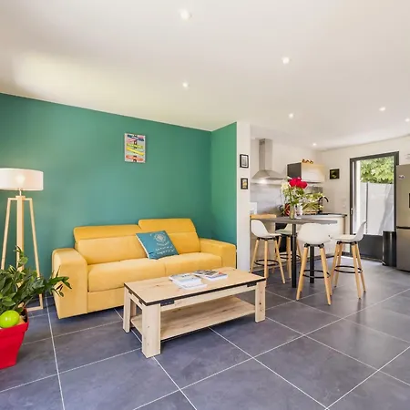 En Briere Avec Jardin Et Terrasse Landhaus